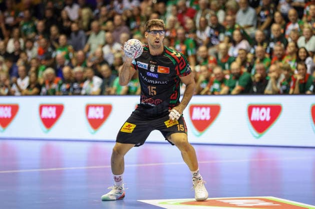 09.09.2026, xgox, Handball - EHF Champions League SC Magdeburg - Kolstad Handbold v.l. Antonio Serradilla (Magdeburg, 15) am Ball, plays the ball Magdeburg