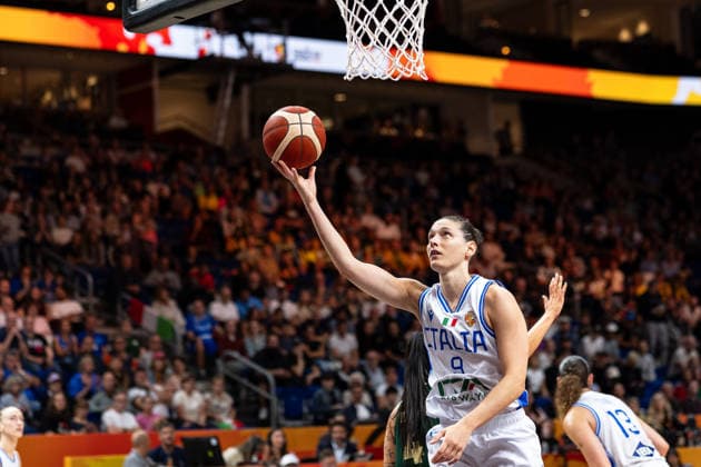 Cecilia Zandalasini (Italien, 09) beim Korbleger, GER, Italien vs. Australien, Basketball, FIBA Women s World Cup 2026, Qualifikation fuers Viertelfinale, 09.09.2026 GER, Italien vs. Australien, Basketball, FIBA Women s World Cup 2026, Qualifikation fuers Viertelfinale, 09.09.2026 Berlin Copyright: xEibner-Pressefoto MaxxVincenx EP_MVN
