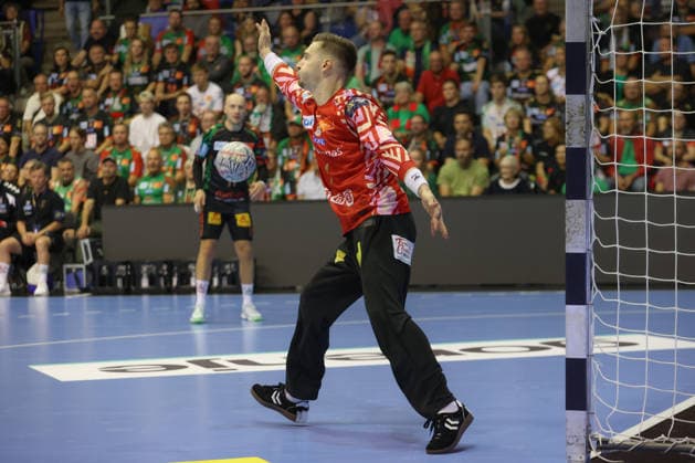 09.09.2026, xtgx, Handball Champions LegaueL, SC Magdeburg - Kolstad Handbold emspor, v.l. Dominik Kuzmanovic (Magdeburg, 1) parade, haelt den Ball, faengt den Ball, pariert Magdeburg
