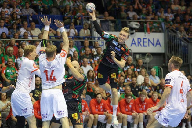 09.09.2026, xtgx, Handball Champions LegaueL, SC Magdeburg - Kolstad Handbold emspor, v.l. Gisli Thorgeir Kristjansson (Magdeburg, 10) wirft Tor, Torschuetze, erzielt Tor, Treffer, scores the goal Magdeburg