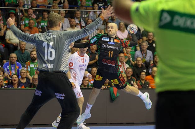 09.09.2026, xtgx, Handball Champions LegaueL, SC Magdeburg - Kolstad Handbold emspor, v.l. Daniel Pettersson (Magdeburg, 11) wirft Tor, Torschuetze, erzielt Tor, Treffer, scores the goal Magdeburg
