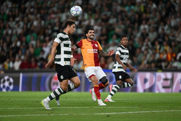 Sporting CP v Galatasaray - UEFA Champions League LISBON, PORTUGAL - SEPTEMBER 9: Eren Elmali (C) of Galatasaray in action during the UEFA Champions League match between Sporting CP and Galatasaray at Jose Alvalade Stadium in Lisbon, Portugal on September 9, 2026. Burak Akbulut Anadolu Lisbon Portugal. Editorial use only. Please get in touch for any other usage.  Copyright: x2026xAnadoluxBurakxAkbulutx