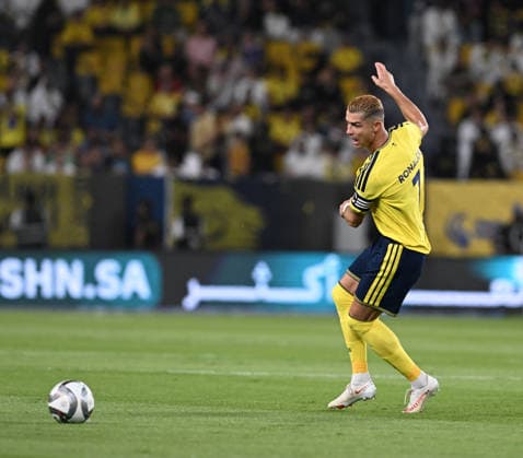 Al Nassr v Abha - Saudi Pro League RIYADH, SAUDI ARABIA - SEPTEMBER 9: Cristiano Ronaldo of Al Nassr in action during of the Saudi Pro League match between Al Nassr and Abha at Alawwal Park Stadium in Riyadh, Saudi Arabia, on September 9, 2026. Mohammed Saad Anadolu Riyad Saudi Arabia. Editorial use only. Please get in touch for any other usage.  Copyright: x2026xAnadoluxMohammedxSaadx