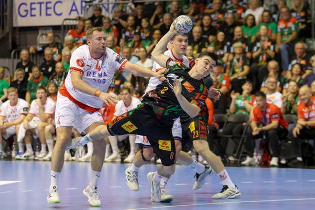 09.09.2026, xtgx, Handball Champions LegaueL, SC Magdeburg - Kolstad Handbold emspor, v.l. Tim Thielecke (Magdeburg, 8) wirft Tor, Torschuetze, erzielt Tor, Treffer, scores the goal Magdeburg