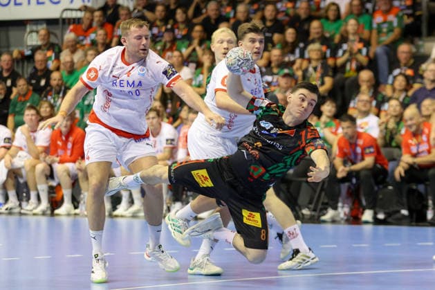 09.09.2026, xtgx, Handball Champions LegaueL, SC Magdeburg - Kolstad Handbold emspor, v.l. Tim Thielecke (Magdeburg, 8) wirft Tor, Torschuetze, erzielt Tor, Treffer, scores the goal Magdeburg