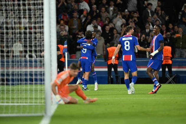 PSG v SK Slovan Bratislava - UEFA Champions League PARIS, FRANCE - SEPTEMBER 9: Paris Saint-Germain’s Ferran Torres (9) celebrates with his teammates after scoring a goal during the UEFA Champions League match between Paris Saint-Germain and SK Slovan Bratislava at Parc des Princes in Paris, France, on September 9, 2026. Mustafa Yalcin Anadolu Paris France. Editorial use only. Please get in touch for any other usage.  Copyright: x2026xAnadoluxMustafaxYalcinx