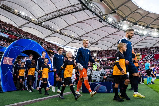 260909 Goalkeeper Arild ostbo and Zlatko Tripic of Viking ahead of the UEFA Champions League football match between VfB Stuttgart and Viking on September 9, 2026 in Stuttgart. Photo: Marius Simensen BILDBYRAN COP 238 MM0072 bbeng football fotball fotboll mesterligaen soccer uefa champions league vfb stuttgart viking Copyright: MARIUSxSIMENSEN BB260909ZK010