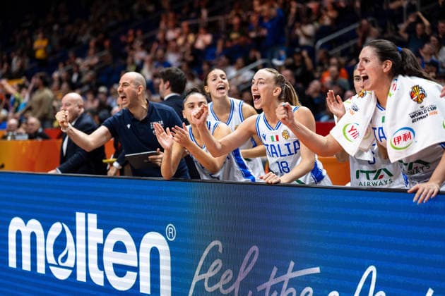 Italiens Bank jubelt Jubel, Mariella Santucci (Italien, 18), GER, Italien vs. Australien, Basketball, FIBA Women s World Cup 2026, Qualifikation fuers Viertelfinale, 09.09.2026 GER, Italien vs. Australien, Basketball, FIBA Women s World Cup 2026, Qualifikation fuers Viertelfinale, 09.09.2026 Berlin Copyright: xEibner-Pressefoto MaxxVincenx EP_MVN