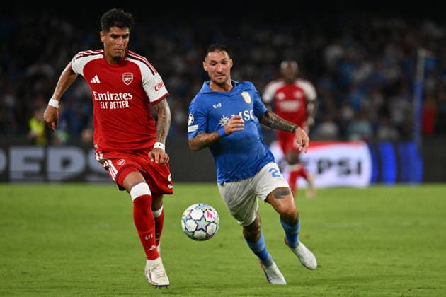 SOCCER - UEFA Champions League - SSC Napoli vs. Arsenal FC Photo by IPA ABACAPRESS.COM88327222 - Piero Hincapie of Arsenal F.C. and Matteo Politano of S.S.C. Napoli are in action during the UEFA Champions League Group Stage Matchday 1 soccer match between S.S.C. Napoli and Arsenal F.C. at the Diego Armando Maradona Stadium on September 9, 2026, in Naples, Italy. Naples Italy  Copyright: xIPAxSport ABACAx