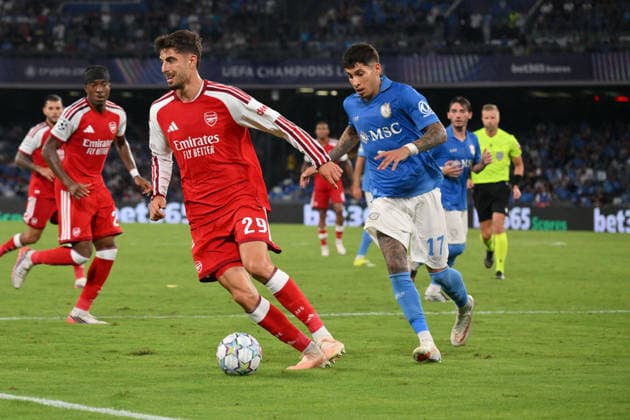 SOCCER - UEFA Champions League - SSC Napoli vs. Arsenal FC Photo by IPA ABACAPRESS.COM88330168 - Arsenal s Kai Havertz under pressure from Napoli s Mathias Olivera during the UEFA Champions League soccer match between Napoli and Arsenal at the Maradona Stadium on September 9, 2026, in Naples, Campania. During the SSC Napoli vs. Arsenal FC UEFA Champions League soccer match in Naples, Italy, on September 9, 2026 Naples Italy  Copyright: xIPAxSport ABACAx