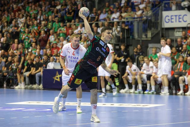 09.09.2026, xtgx, Handball Champions LegaueL, SC Magdeburg - Kolstad Handbold emspor, v.l. Tim Thielecke (Magdeburg, 8) wirft Tor, Torschuetze, erzielt Tor, Treffer, scores the goal Siebenmeter Magdeburg