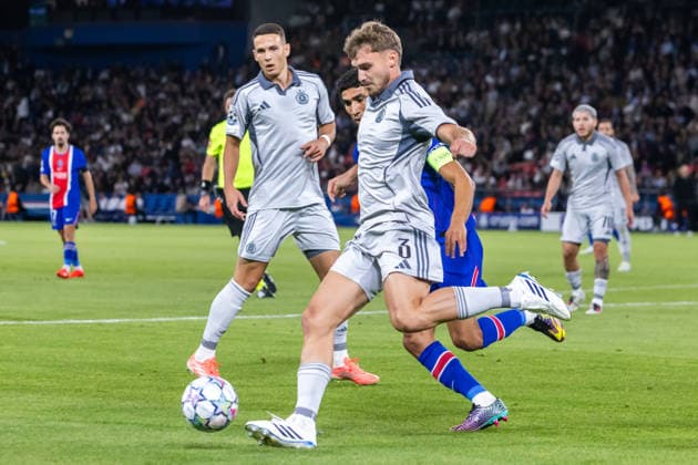 Peter Pokorny of SK Slovan Bratislava and Achraf Hakimi of PSG during UEFA Champions league League phase game between teams PSG and SK Slovan Bratislava (Dominika Kortvelyesiova Ball Raw Images) Paris Parc des Princes France Copyright: xDominikaxKortvelyesiovax DKR_9040