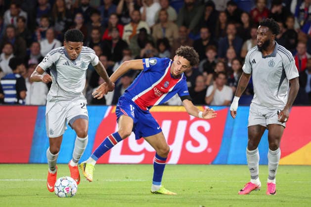 FOOTBALL : Paris Saint Germain Vs SK Slovan Bratislava - Ligue des Champions - 09 09 2026 Maghnes Akliouche (Paris Saint Germain) Vs Cesar Blackman (SK Slovan Bratislava) - Sandro Cruz (SK Slovan Bratislava) ParisFrance  Copyright: xMichaelxBaucherx