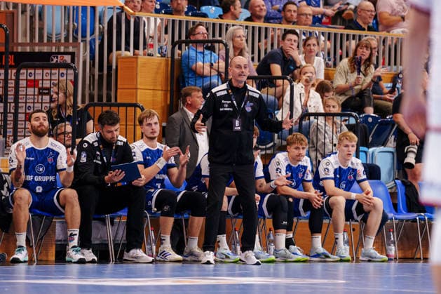 2. Handball-Bundesliga - 2. Spieltag: 1. VfL Potsdam - TV 05 07 Hüttenberg Emir Kurtagic (1. VfL Potsdam, Trainer) am 09.09.2026 in der MBS Arena, Potsdam (Brandenburg) Potsdam MBS Arena Brandenburg Deutschland
