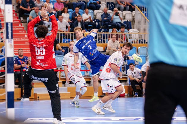 2. Handball-Bundesliga - 2. Spieltag: 1. VfL Potsdam - TV 05 07 Hüttenberg Florian Budde (1. VfL Potsdam, 2) beim Sprungwurf am 09.09.2026 in der MBS Arena, Potsdam (Brandenburg) Potsdam MBS Arena Brandenburg Deutschland