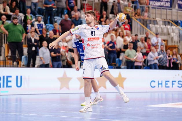 2. Handball-Bundesliga - 2. Spieltag: 1. VfL Potsdam - TV 05 07 Hüttenberg David Kuntscher (TV 05 07 Hüttenberg, 97) beim Siebenmeter-Wurf am 09.09.2026 in der MBS Arena, Potsdam (Brandenburg) Potsdam MBS Arena Brandenburg Deutschland