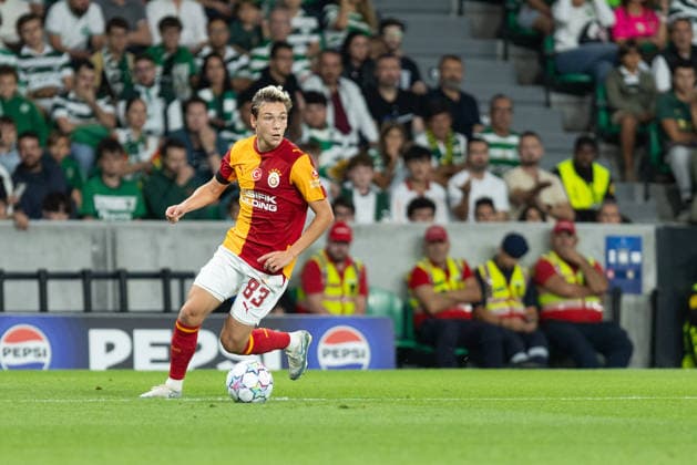 September 9, 2026, Lisbon, Lisbon, Portugal: Galatasaray midfielder from Russia ALEKSEY BATRAKOV (83) in action during the game for the League Phase for the UEFA Champions League between Sporting and Galatasaray at Estadio Jose de Alvalade Soccer 2026: Sporting 3:1 Galatasaray  - ZUMAs359 20260909_zsp_s359_045 Copyright: xAlexandrexdexSousax