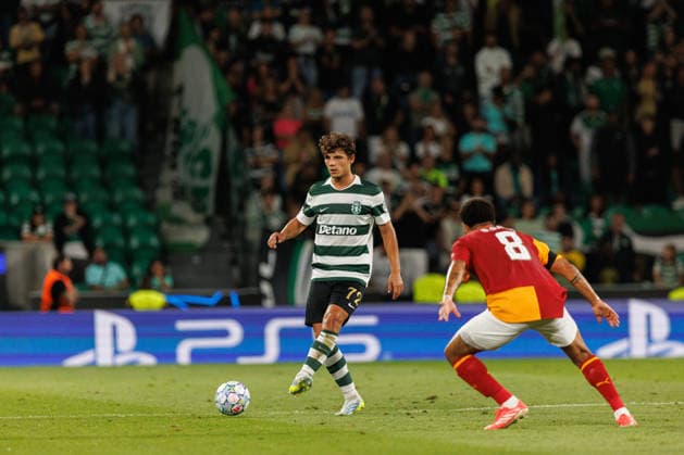Eduardo Quaresma seen during UEFA champions League game between teams of Sporting CP and Galatasaray SK in Estadio Jose Alvalade (Luis Loureiro Ball Raw Images PT) Lisboa Estadio Jose Alvalade Portugal Copyright: xLuisxLoureirox luisloureirosportingGala-6958