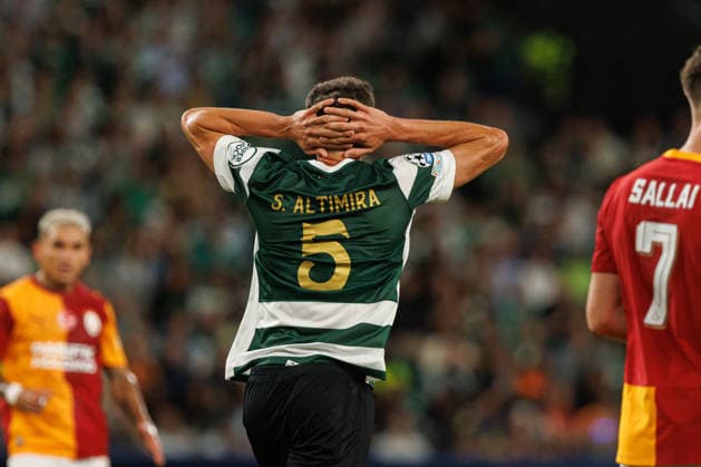 Sergi Altimira seen during UEFA champions League game between teams of Sporting CP and Galatasaray SK in Estadio Jose Alvalade (Luis Loureiro Ball Raw Images PT) Lisboa Estadio Jose Alvalade Portugal Copyright: xLuisxLoureirox luisloureirosportingGala-7535