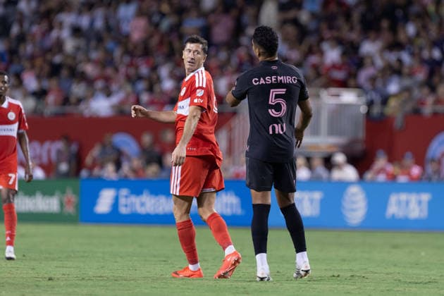 CHICAGO, USA - September 9: Robert Lewandowski (9 Chicago Fire FC) and Casemiro (5 Inter Miami CF) are seen during the Major League Soccer game between Chicago Fire FC and Inter Miami CF at Soldier Field on Wednesday September 9 in Chicago, USA Copyright: xShainaxBenhiyoun SPPx Sportspressphoto_SPR227538