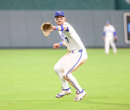 SEP 9, 2026: Kansas City Royals shortstop Bobby Witt Jr. (7) fields a ground ball in the 7th inning against the Diamondbacks at Kauffman Stadium Kansas City, MO. CSM Kansas City United States - ZUMAc04_ 20260909_zma_c04_127 Copyright: xRomanxPunox