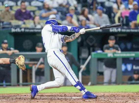 SEP 9, 2026: Kansas City Royals catcher Carter Jensen (22) hits a home run in the 3rd inning against the Diamondbacks at Kauffman Stadium Kansas City, MO. CSM Kansas City United States - ZUMAc04_ 20260909_zma_c04_132 Copyright: xRomanxPunox