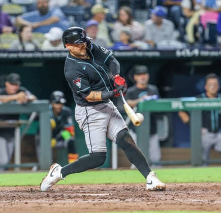 SEP 9, 2026: Arizona Diamondbacks infielder Ildemaro Vargas (6) at bat in the 3rd inning against the Kansas City Royals at Kauffman Stadium Kansas City, MO. CSM Kansas City United States - ZUMAc04_ 20260909_zma_c04_144 Copyright: xRomanxPunox