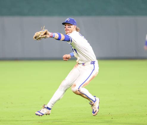 SEP 9, 2026: Kansas City Royals shortstop Bobby Witt Jr. (7) fields a ground ball in the 7th inning against the Diamondbacks at Kauffman Stadium Kansas City, MO. CSM Kansas City United States - ZUMAc04_ 20260909_zma_c04_146 Copyright: xRomanxPunox