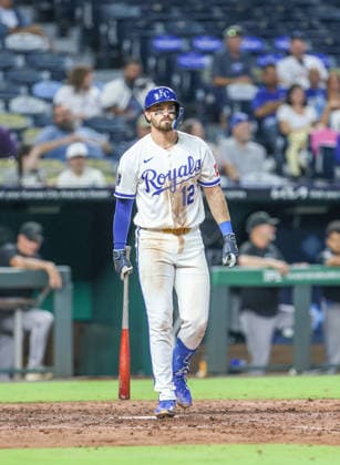 SEP 9, 2026: Kansas City Royals infielder Nick Loftin (12) draws a walk in the 4th inning against the Diamondbacks at Kauffman Stadium Kansas City, MO. CSM Kansas City United States - ZUMAc04_ 20260909_zma_c04_150 Copyright: xRomanxPunox