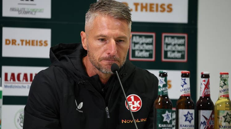 09.09.2026, xrekx, Fussball Regionalliga Suedwest, FC Homburg - 1.FC Kaiserslautern II v.l. Pressekonferenz Alexander Bugera Trainer (1.FC Kaiserslautern II) Homburg