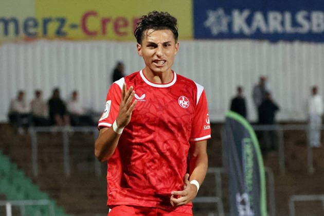 09.09.2026, xrekx, Fussball Regionalliga Suedwest, FC Homburg - 1.FC Kaiserslautern II v.l. Dion Hofmeister (1.FC Kaiserslautern II) enttaeuscht, enttäuscht, schaut enttaeuscht, niedergeschlagen, disappointed ohne Trikotsponsor Homburg