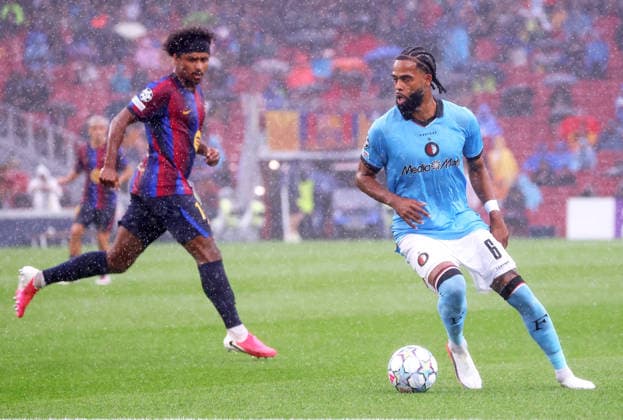 FC Barcelona, Barca v Feyenoord - UEFA Champions League 2026 27 League Phase MD1 Jerry St. Juste plays during the match between FC Barcelona and Feyenoord Rotterdam, corresponding to the Matchday 1 of the League phase of the UEFA Champions League 2026-27, played at the Spotify Camp Nou, in Barcelona, on September 9, 2026. Barcelona Barcelona Spain  Copyright: xUrbanandsportx originalFilename:valls-fcbarcel260909_npJIr.jpg