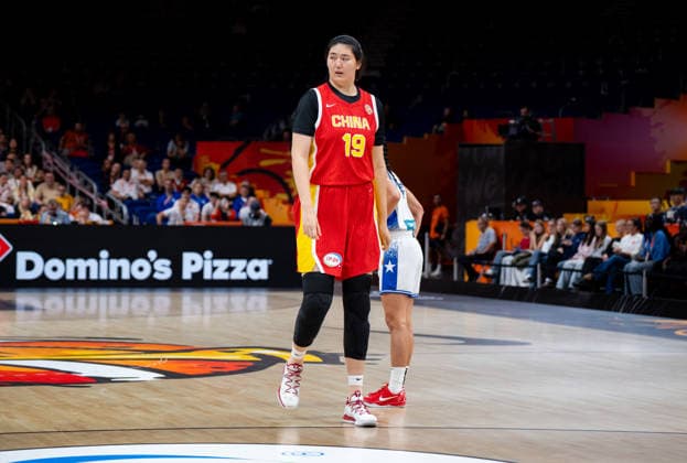 Puerto Rico V China: Qualification To Quarter-Finals - FIBA Women s Basketball World Cup Germany 2026 Zhang Ziyu plays during the FIBA Women s Basketball World Cup 2026 quarter-final qualification match between Puerto Rico and China in Berlin, Germany, on September 9, 2026. Berlin Germany  Copyright: xMarcinxGolbax originalFilename:golba-puertori260909_npKMa.jpg