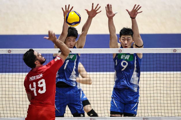260909 -- KITAKYUSHU, Sept. 9, 2026 -- Wen Zihua C and Li Yongzhen R of China block the ball during the pool B match between Iran and China at AVC Men s Volleyball Continental Championship in Kitakyushu, Japan, Sept. 9, 2026. SPJAPAN-KITAKYUSHU-VOLLEYBALL-AVC MEN S CONTINENTAL CHAMPIONSHIP-IRAN VS CHINA JiaxHaocheng  (SP)JAPAN-KITAKYUSHU-VOLLEYBALL-AVC MEN S CONTINENTAL CHAMPIONSHIP-IRAN VS CHINA IMAGO JiaxHaocheng  imago images 0866404969