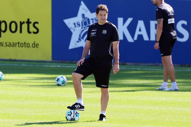 10.09.2026, xrekx, Fussball 3.Liga, 1.FC Saarbruecken - Training v.l. Argirios Giannikis Trainer (1.FC Saarbruecken) Saarbruecken