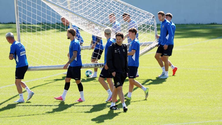 10.09.2026, xrekx, Fussball 3.Liga, 1.FC Saarbruecken - Training v.l. Argirios Giannikis Trainer (1.FC Saarbruecken) Saarbruecken