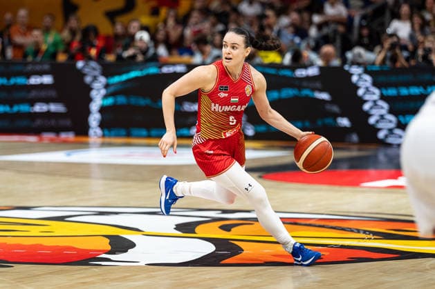 Agnes Studer (Ungarn, 09) im Dribbling, GER, USA vs. Ungarn, Basketball, FIBA Women s World Cup 2026, Viertelfinale, 10.09.2026 GER, USA vs. Ungarn, Basketball, FIBA Women s World Cup 2026, Viertelfinale, 10.09.2026 Berlin Copyright: xEibner-Pressefoto MaxxVincenx EP_MVN