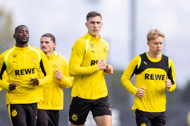 10.09.2026, Fussball, Training von Borussia Dortmund. v. l. Serhou Guirassy (Borussia Dortmund), Marcel Sabitzer (Borussia Dortmund), Nico Schlotterbeck (Borussia Dortmund), Daniel Svensson (Borussia Dortmund). Dortmund Trainingsgelände des BVB NRW Deutschland xRHR-FOTO DEx *** September 10, 2026, Soccer, Borussia Dortmund practice: Serhou Guirassy (Borussia Dortmund), Marcel Sabitzer (Borussia Dortmund), Nico Schlotterbeck (Borussia Dortmund), Daniel Svensson (Borussia Dortmund) at the BVB training facility in Dortmund, North Rhine-Westphalia, Germany xRHR PHOTO DEx Copyright: DennisxEwert RHR-FOTOx RHR-FOTO DE