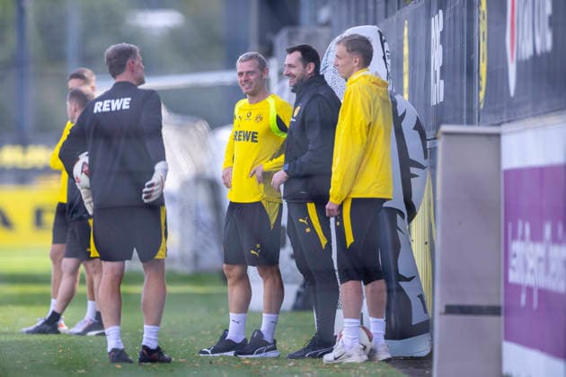 10.09.2026, Fussball, Training von Borussia Dortmund. v. l. Julian Ryerson (Borussia Dortmund). Dortmund Trainingsgelände des BVB NRW Deutschland xRHR-FOTO DEx *** September 10, 2026, Soccer, Borussia Dortmund practice, from left: Julian Ryerson, Borussia Dortmund, BVB training facility, North Rhine-Westphalia, Germany, xRHR PHOTO DEx Copyright: DennisxEwert RHR-FOTOx RHR-FOTO DE