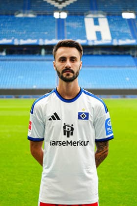 Fabio Vieira (Hamburger SV, 20) GER, Hamburger SV, Fussball, Porträttermin, 09.09.2026 GER, Hamburger SV, Fussball, Porträttermin, 09.09.2026 Hamburg *** Fabio Vieira, Hamburger SV, 20 GER, Hamburger SV, soccer, photo shoot, September 9, 2026 GER, Hamburger SV, soccer, photo shoot, September 9, 2026 Hamburg Copyright: xEibner-Pressefoto MarcelxvonxFehx EP_MFN