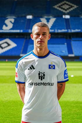 Miro Muheim (Hamburger SV, 28) GER, Hamburger SV, Fussball, Porträttermin, 09.09.2026 GER, Hamburger SV, Fussball, Porträttermin, 09.09.2026 Hamburg *** Miro Muheim, Hamburger SV, 28 GER, Hamburger SV, soccer, photo shoot, 09 09 2026 GER, Hamburger SV, soccer, photo shoot, 09 09 2026 Hamburg Copyright: xEibner-Pressefoto MarcelxvonxFehx EP_MFN