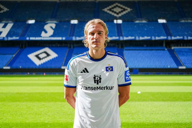 Sebastian Bornauw (Hamburger SV, 33) GER, Hamburger SV, Fussball, Porträttermin, 09.09.2026 GER, Hamburger SV, Fussball, Porträttermin, 09.09.2026 Hamburg *** Sebastian Bornauw, Hamburger SV, 33, Germany, Hamburger SV, soccer, photo shoot, September 9, 2026, Germany, Hamburger SV, soccer, photo shoot, September 9, 2026, Hamburg Copyright: xEibner-Pressefoto MarcelxvonxFehx EP_MFN