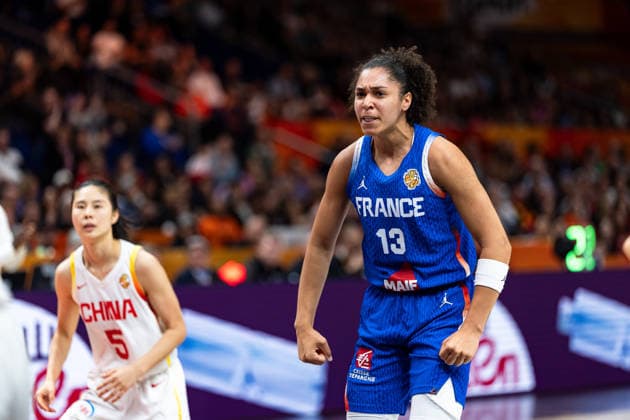Janelle Salaun (Frankreich, 13) jubelt Jubel, GER, China vs. Frankreich, Basketball, FIBA Women s World Cup 2026, Viertelfinale, 10.09.2026 GER, China vs. Frankreich, Basketball, FIBA Women s World Cup 2026, Viertelfinale, 10.09.2026 Berlin Copyright: xEibner-Pressefoto MaxxVincenx EP_MVN