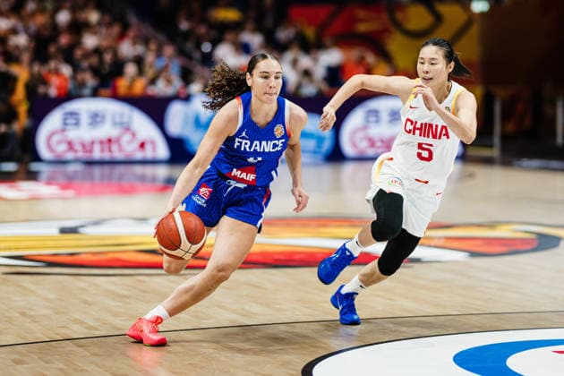 FIBA Women™s Basketball World Cup 2026: China vs. Frankreich, 10.09.2026 Carla Leite (Frankreich, 0), Wang Siyu (China, 5); Basketball, FIBA Women™s Basketball World Cup 2026, Final Phase, Viertelfinale: China vs. Frankreich am 10.09.2026 in der Uber Arena, Berlin Copyright: xBEAUTIFULxSPORTS Tonhäuserx