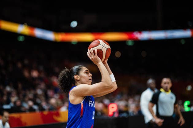 FIBA Women™s Basketball World Cup 2026: China vs. Frankreich, 10.09.2026 Janelle Salaun (Frankreich, 13); Basketball, FIBA Women™s Basketball World Cup 2026, Final Phase, Viertelfinale: China vs. Frankreich am 10.09.2026 in der Uber Arena, Berlin Copyright: xBEAUTIFULxSPORTS Tonhäuserx