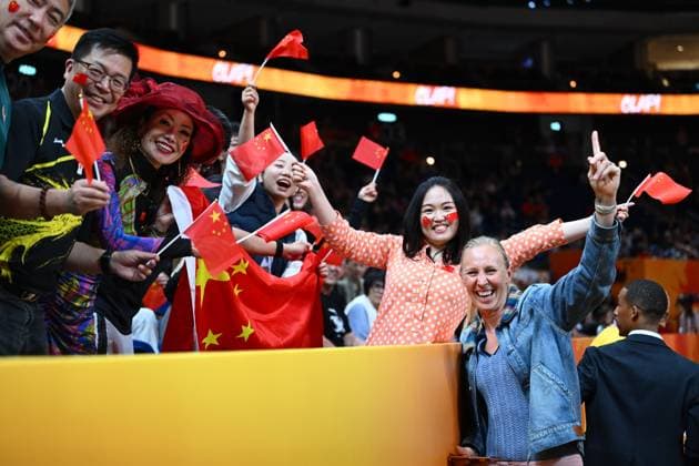 China v France - FIBA Women s Basketball World Cup 2026 Quarter-Final BERLIN, GERMANY - SEPTEMBER 10 : Ann Wauters belgian former professional basketball player with supporters and fans from China during the FIBA Women s Basketball World Cup quarter final match between China and France in Berlin on September 10, 2026 in Berlin, Germany, 10 09 2026 Berlin Germany  Copyright: xVincentxKalutx