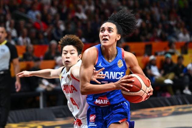China v France - FIBA Women s Basketball World Cup 2026 Quarter-Final BERLIN, GERMANY - SEPTEMBER 10 : Lacan Leila guard of France during the FIBA Women s Basketball World Cup quarter final match between China and France in Berlin on September 10, 2026 in Berlin, Germany, 10 09 2026 Berlin Germany  Copyright: xVincentxKalutx