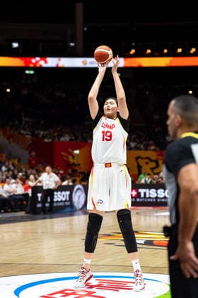 Ziyu Zhang (China, 19) beim Freiwurf, GER, China vs. Frankreich, Basketball, FIBA Women s World Cup 2026, Viertelfinale, 10.09.2026 GER, China vs. Frankreich, Basketball, FIBA Women s World Cup 2026, Viertelfinale, 10.09.2026 Berlin Copyright: xEibner-Pressefoto MaxxVincenx EP_MVN