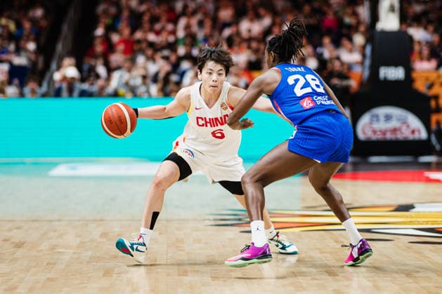 FIBA Women™s Basketball World Cup 2026: China vs. Frankreich, 10.09.2026 Yang Shuyu (China, 6), Migna Toure (Frankreich, 28); Basketball, FIBA Women™s Basketball World Cup 2026, Final Phase, Viertelfinale: China vs. Frankreich am 10.09.2026 in der Uber Arena, Berlin Copyright: xBEAUTIFULxSPORTS Tonhäuserx