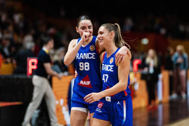 FIBA Women™s Basketball World Cup 2026: China vs. Frankreich, 10.09.2026 Pauline Astier (Frankreich, 98), Romane Bernies (Frankreich, 47); Basketball, FIBA Women™s Basketball World Cup 2026, Final Phase, Viertelfinale: China vs. Frankreich am 10.09.2026 in der Uber Arena, Berlin Copyright: xBEAUTIFULxSPORTS Tonhäuserx